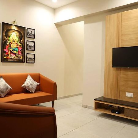 'Sumadhu Homes 301 ' Kolhapur Eksteriør billede
