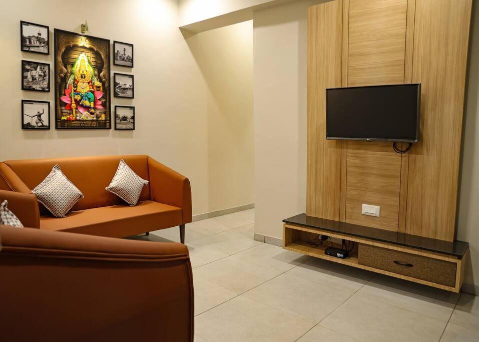 'Sumadhu Homes 301 ' Kolhapur Eksteriør billede