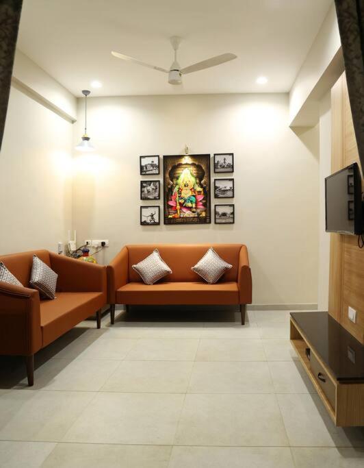 'Sumadhu Homes 301 ' Kolhapur Eksteriør billede